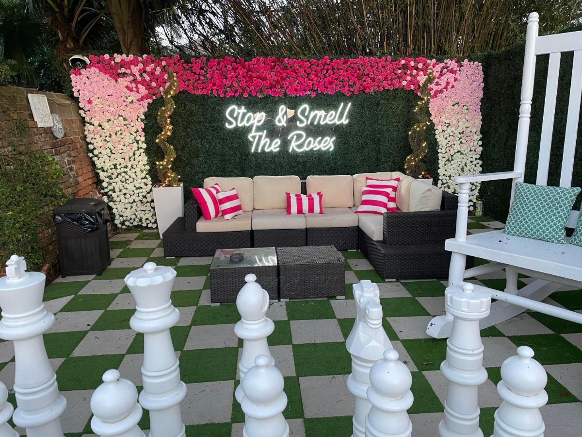 4 Bedroom - Sleeps 8! Celebrity Villa Next To Frenchman St ニューオーリンズ エクステリア 写真