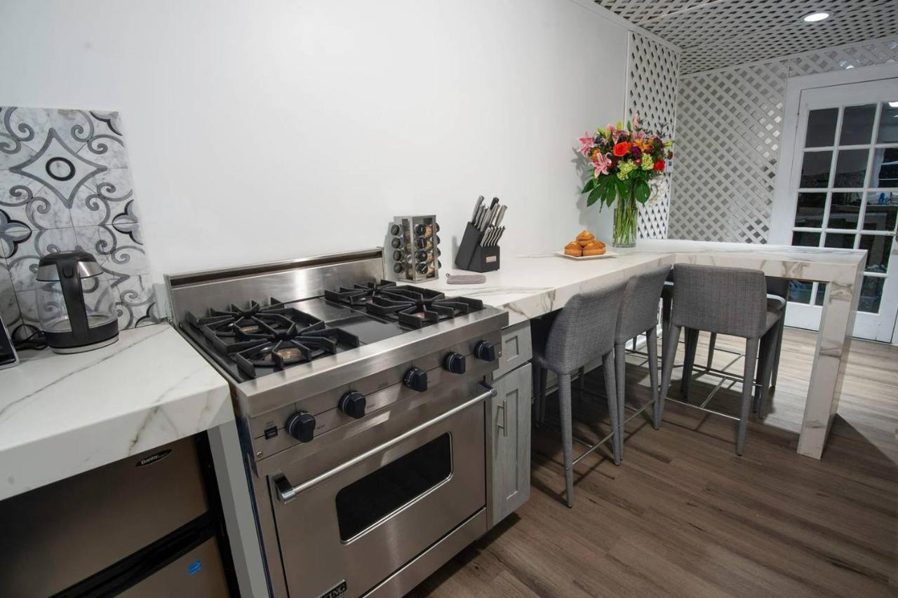 4 Bedroom - Sleeps 8! Celebrity Villa Next To Frenchman St ニューオーリンズ エクステリア 写真
